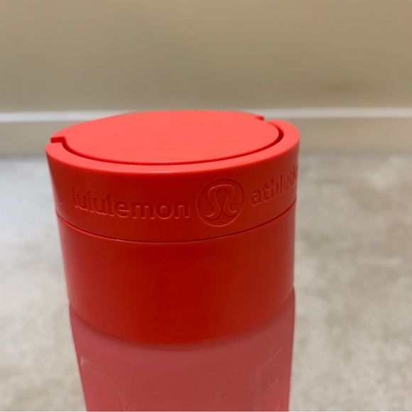 Lululemon Athletica 16 Oz Pink Glass Water Bottle Silicone Sleeve Love Yoga - Picture 5 of 15